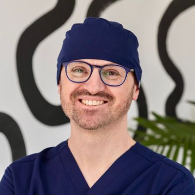 Dr Sam Holford