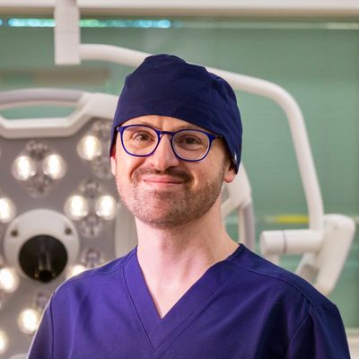 Dr Sam Holford